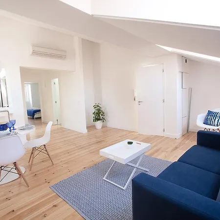Loving Chiado Apartment *